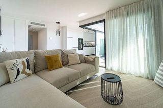 Piso en alquiler en Los Pacos en Fuengirola