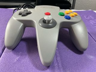 Mando Nintendo N64 Gris - Muy Buen Estado