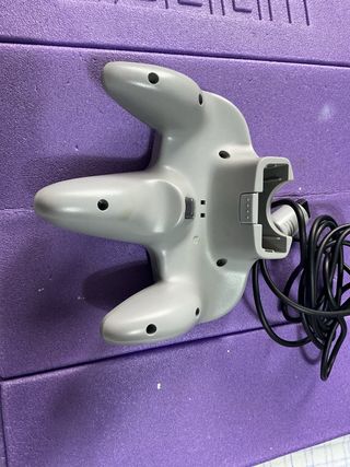 Mando Nintendo N64 Gris - Muy Buen Estado