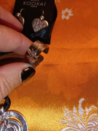 Bisutería: Pulsera, Pendientes, Anillo y Colgante