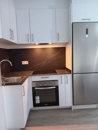 Edificio en venta en Calvario - Santa Rita en Vigo