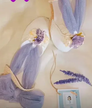 Alpargatas Tulle Talla 35. Atadas . Tonos malvas .