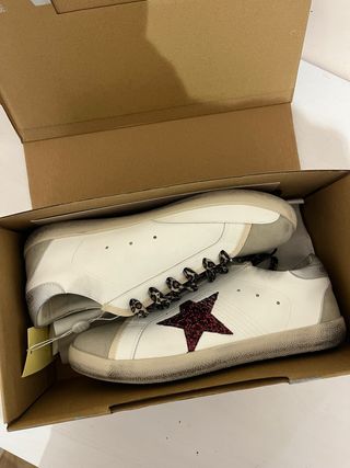 Golden Goose Sneakers Blancas con Estrella Roja