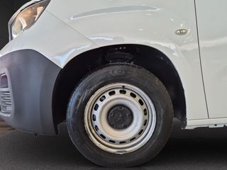 Peugeot Partner PRO STANDARD 600 Kg BLUEHDI 100cv S&S 5vel