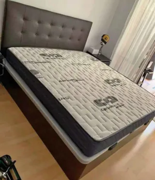 Vendita di canapés e materassi nuovi, varie misure disponibili