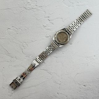 Reloj Seiko 5 Automático Plata y Blanco