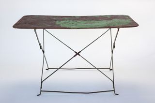 Tavolo da giardino pieghevole in metallo