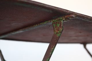 Tavolo da giardino pieghevole in metallo