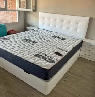 Canapés e materassi nuovi in vendita