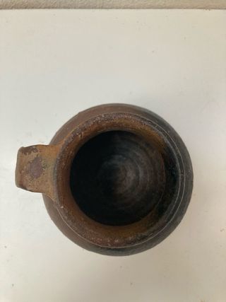 Pequeño jarrón antiguo de loza principio siglo XX