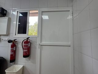 Local comercial en venta en El Juncal - Av. de la Paz en Sevilla