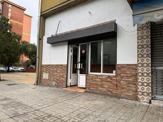 Local comercial en venta en El Juncal - Av. de la Paz en Sevilla