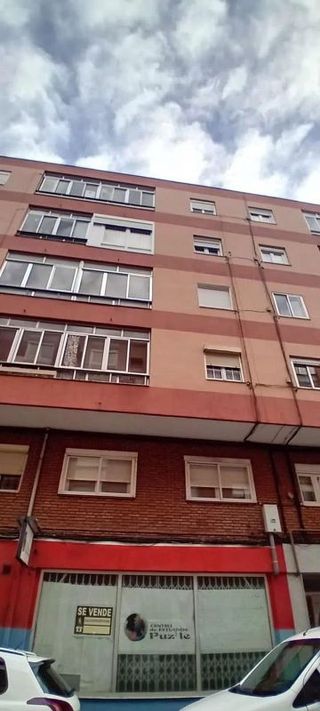Local comercial en venta en San Mamés - La Palomera en León