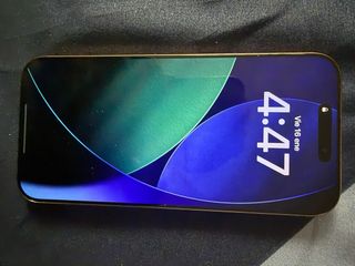 iPhone casi nuevo, 6 meses de uso 96% de batería