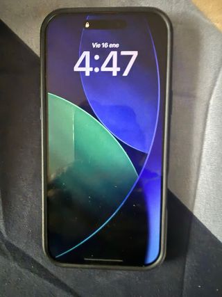 iPhone casi nuevo, 6 meses de uso 96% de batería