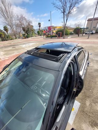 Jaguar XF automático color negro .