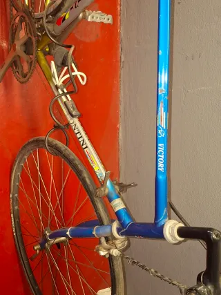 Bici carretera Contini manillar y sillín cambiados