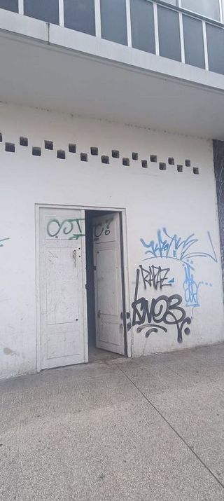 Local comercial en venta en Txagorritxu - El Pilar en Vitoria-Gasteiz