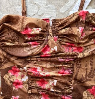 Costume intero vintage fantasia floreale