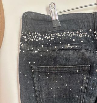 Pantalón vaquero Bershka negro con strass
