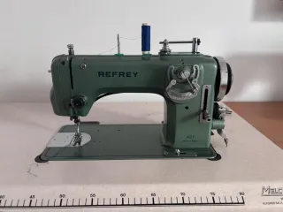 Máquina de coser Refrey 427 como nueva, impecable