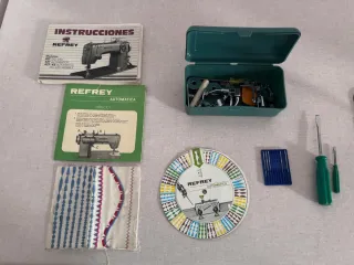 Máquina de coser Refrey 427 como nueva, impecable
