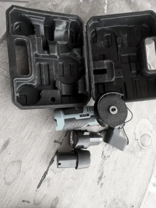 Amoladora a batería con maletín