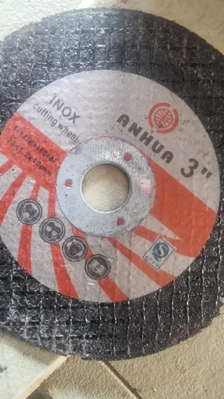 Amoladora a batería con maletín