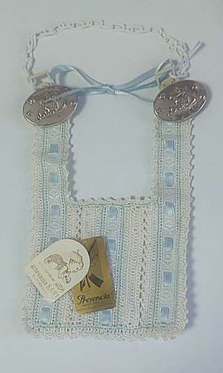 Babero de recién nacido de encaje