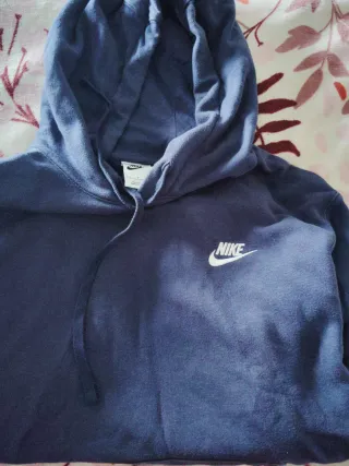 lote de jersey y Chaquetas Nike Talla M