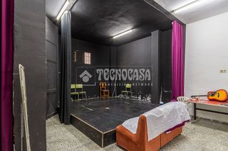 Local comercial en venta en Camino Viejo de Málaga en Vélez-Málaga