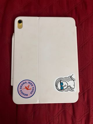 iPad 10ª Gen 256GB + Apple Pencil + Teclado