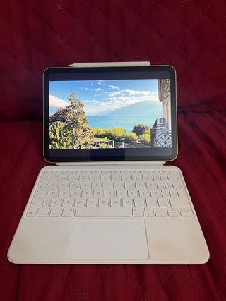 iPad 10ª Gen 256GB + Apple Pencil + Teclado