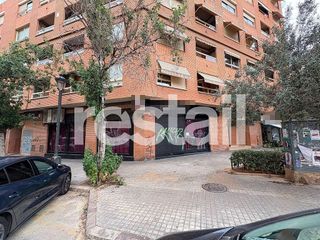 Local comercial en venta en Arrancapins en Valencia
