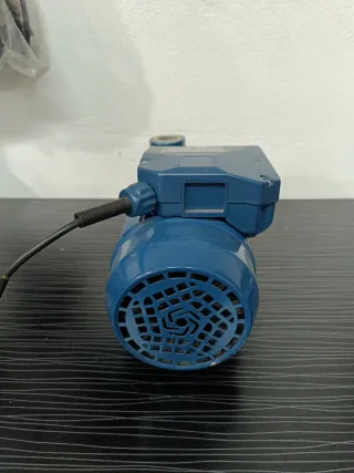 Bomba de agua 1"