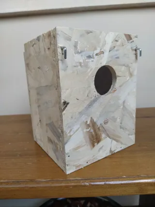 Nido per cocorite in legno