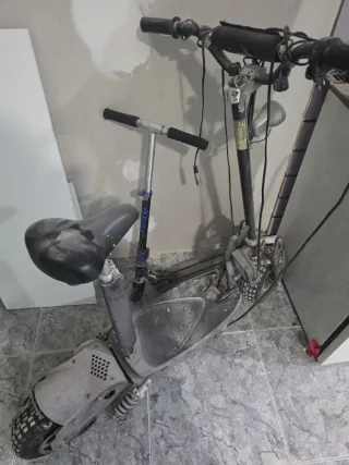 Puerta madera con cristales decorados