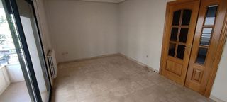 Piso en venta en Santa Cruz - Industria - Polígono Campollano en Albacete