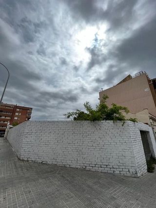Terreno en venta en La Morera en Badalona