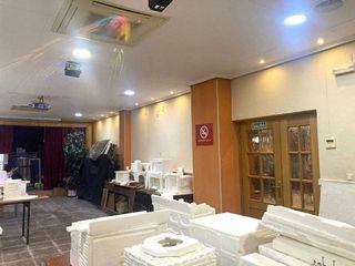 Local comercial en venta en El Alborgí en Paterna