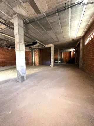 Local comercial en venta en Parque de la Bombilla-Pla de Rascanya en Llíria
