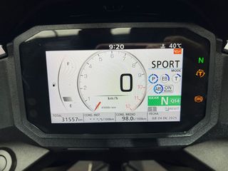 Honda Transalp 750 Gris