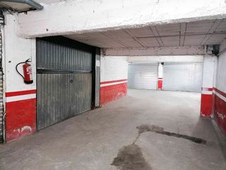 Garaje en venta en Els Pins en Blanes