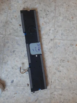 Altavoces TV Samsung QE55Q8FNAT