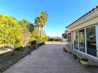 Chalet en venta en Yecla