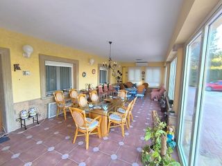 Chalet en venta en Yecla