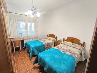 Chalet en venta en Yecla