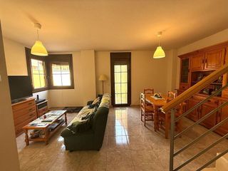 Casa adosada en venta en Venta de Baños
