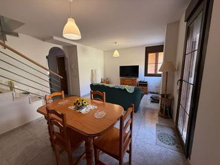 Casa adosada en venta en Venta de Baños