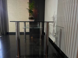 Mesa de cristal para salón-comedor